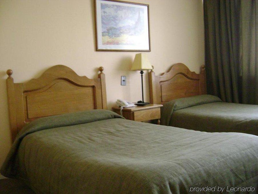 Hotel Loreto Сантьяго Номер фото